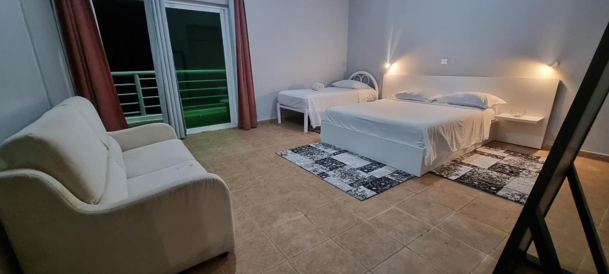 Maresia Guest House Praia Kültér fotó