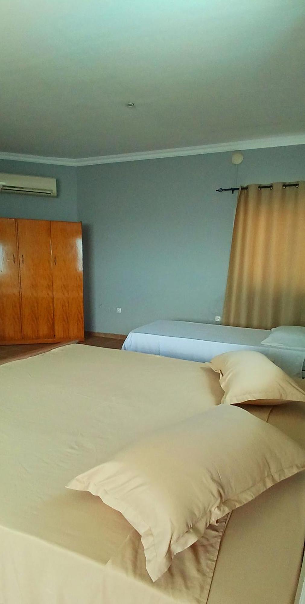 Maresia Guest House Praia Kültér fotó